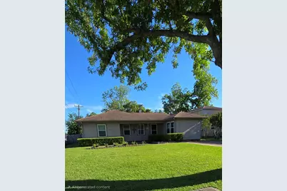 1116 Southhampton, Angleton, TX 77515 - Photo 1