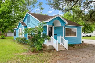 3021 Avenue F, Bay City, TX 77414 - Photo 1