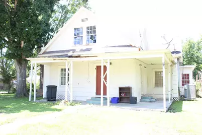 410 Morton Ave, Palacios, TX 77465 - Photo 1