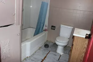 410 Morton Ave, Palacios, TX 77465 - Photo 12