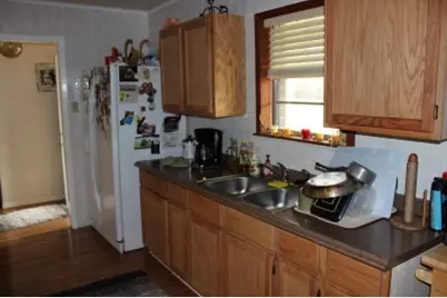 300 Austin, Palacios, TX 77465 - Photo 16
