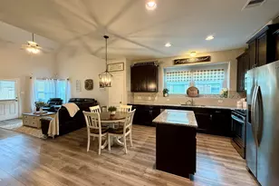 5191 Dry Hollow Dr, Alvin, TX 77511 - Photo 8