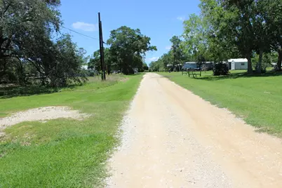 158 Old River Rd, Palacios, TX 77465 - Photo 10