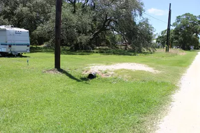 158 Old River Rd, Palacios, TX 77465 - Photo 6