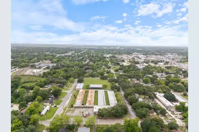 2300 4th Street, Bay City, TX 77414 - Photo 4
