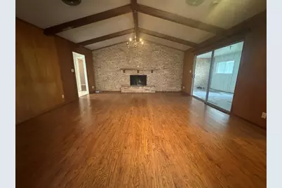 307 Market Street, Louise, TX 77455 - Photo 2