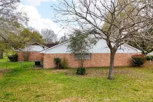 307 Market St, Louise, TX 77455 - Photo 28