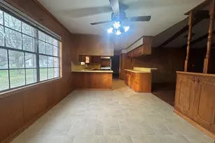 307 Market St, Louise, TX 77455 - Photo 6