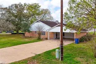 307 Market St, Louise, TX 77455 - Photo 32