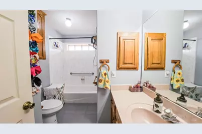 10782 County Road 284, Edna, TX 77957 - Photo 20