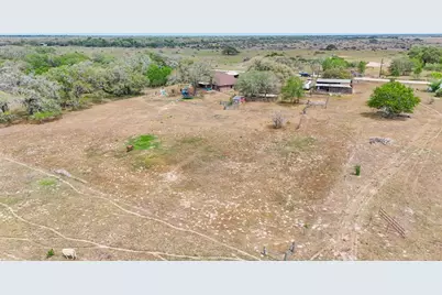 10782 County Road 284, Edna, TX 77957 - Photo 32