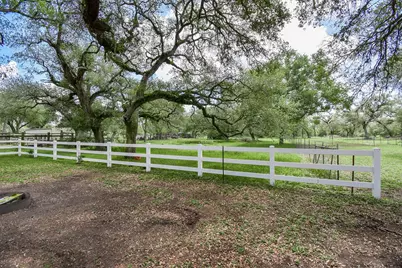 4427 County Road 382, Louise, TX 77455 - Photo 44