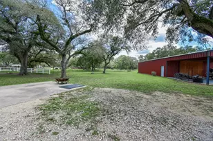 4427 Co Rd 382, Louise, TX 77455 - Photo 42