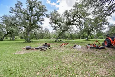 4427 County Road 382, Louise, TX 77455 - Photo 38