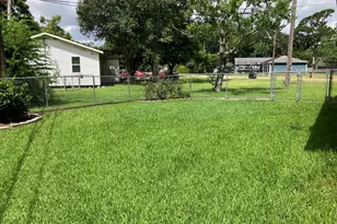 3420 Doris St, Bay City, TX 77414 - Photo 6