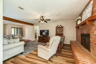 131 Singleton, Jones Creek, TX 77541 - Photo 20