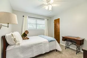 131 Singleton, Jones Creek, TX 77541 - Photo 8