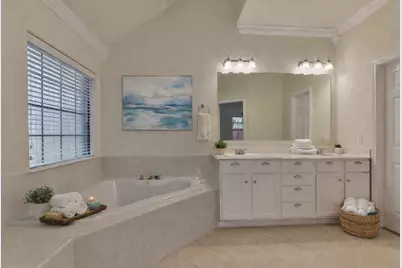 248 Wentworth, West Columbia, TX 77486 - Photo 14