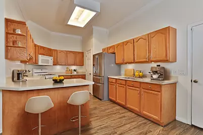 248 Wentworth, West Columbia, TX 77486 - Photo 8