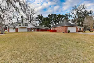 248 Wentworth, West Columbia, TX 77486 - Photo 4