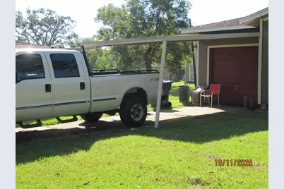 225 Moore Dr., Richwood, TX 77531 - Photo 4