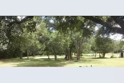 4100 Sargent Ct, Bay City, TX 77414 - Photo 4