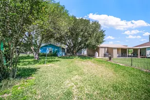 307 Center St, Matagorda, TX 77457 - Photo 12