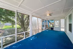307 Center St, Matagorda, TX 77457 - Photo 18
