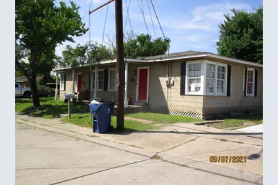 1324/28 West 9th, Freeport, TX 77541 - Photo 1