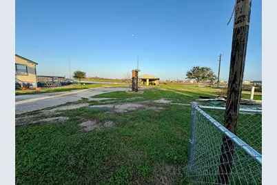 4621 County Road 459B, Freeport, TX 77541 - Photo 18