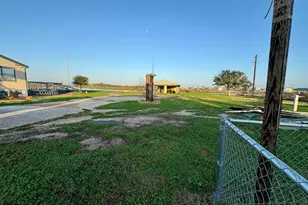 4621 County Rd 459B, Freeport, TX 77541 - Photo 18