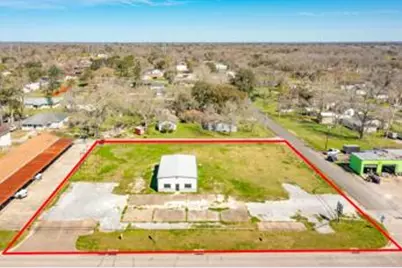 830 E Brazos Ave, West Columbia, TX 77486 - Photo 20