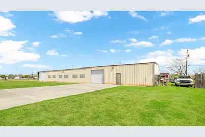 302 South Avenue B, Freeport, TX 77541 - Photo 10