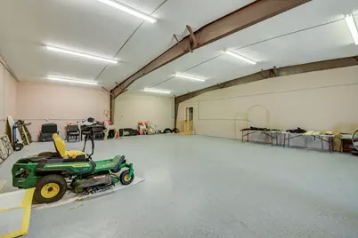 302 South Avenue B, Freeport, TX 77541 - Photo 18