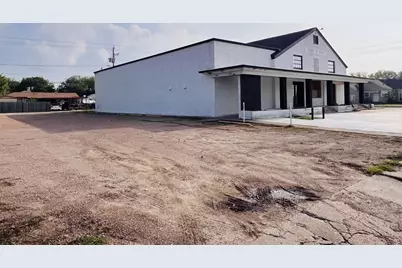 502 W 4th Street, Freeport, TX 77541 - Photo 12