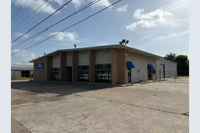 1417 S Velasco, Angleton, TX 77515 - Photo 18