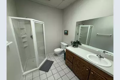 1417 S Velasco, Angleton, TX 77515 - Photo 10