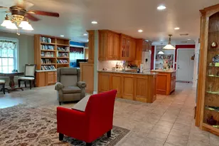 1231 C/R 201A, Angleton, TX 77515 - Photo 4