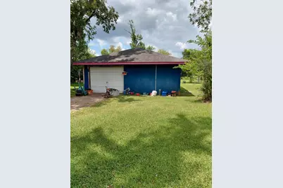 1231 C/R 201A, Angleton, TX 77515 - Photo 16