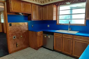 736 Northridge, Angleton, TX 77515 - Photo 34