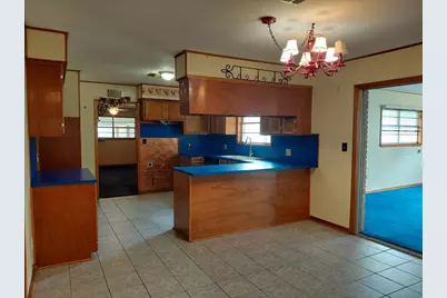 736 Northridge, Angleton, TX 77515 - Photo 20