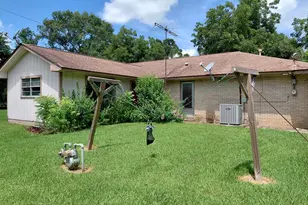 736 Northridge, Angleton, TX 77515 - Photo 6