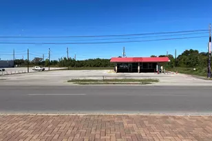 301 7th St, Bay City, TX 77414 - Photo 1