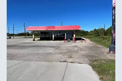 301 7th St., Bay City, TX 77414 - Photo 8