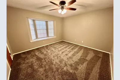 1031 N Chenango Street, Angleton, TX 77515 - Photo 8