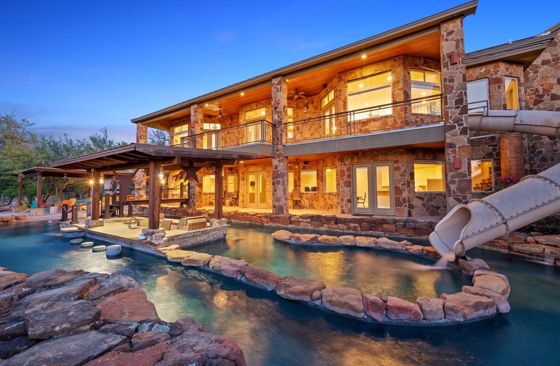 175 Scenic Ridge Dr, Cypress Mill, TX 78669-6850