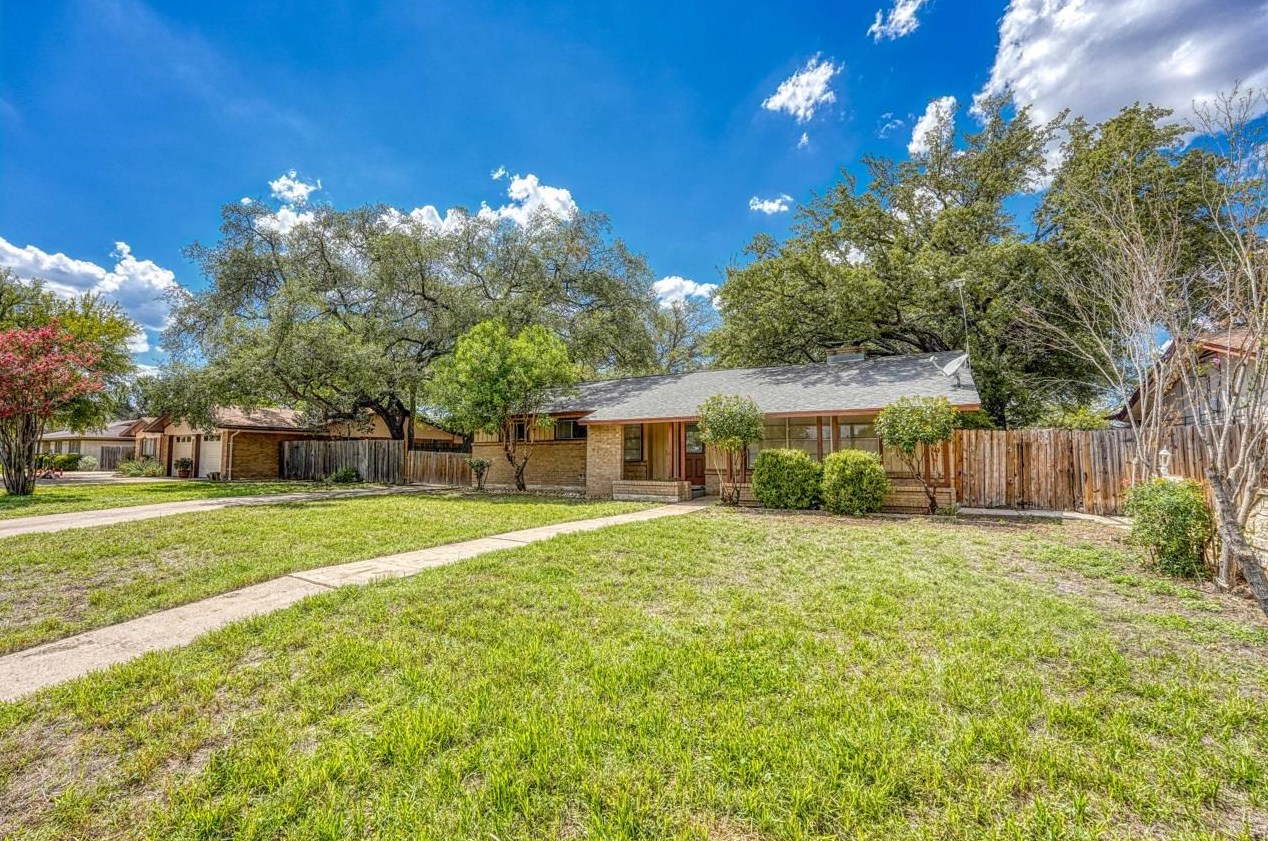 1502 Ocotilla Dr, Cypress Mill, TX 78654