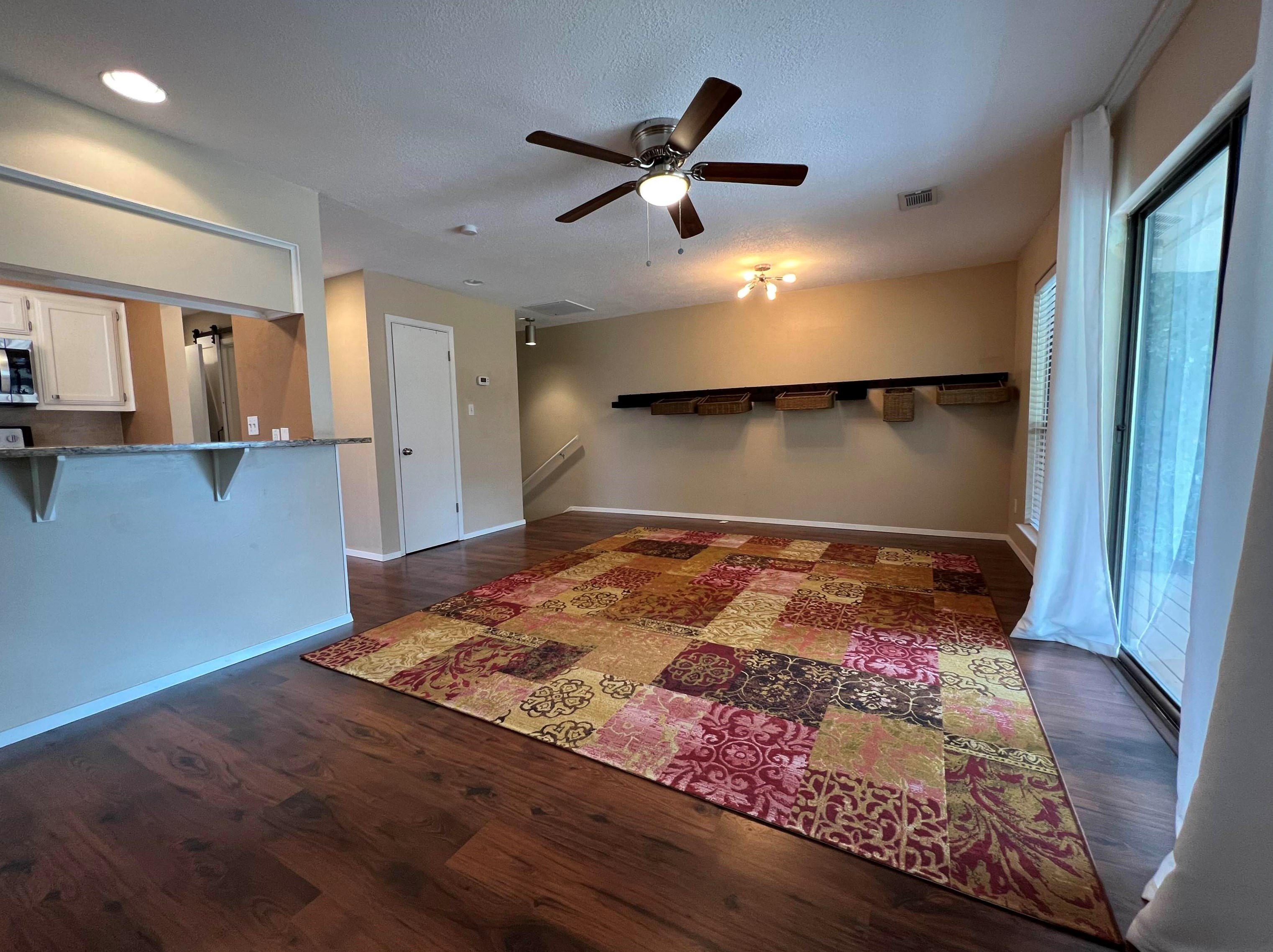 116 Dawn #b, Cypress Mill, TX 78657