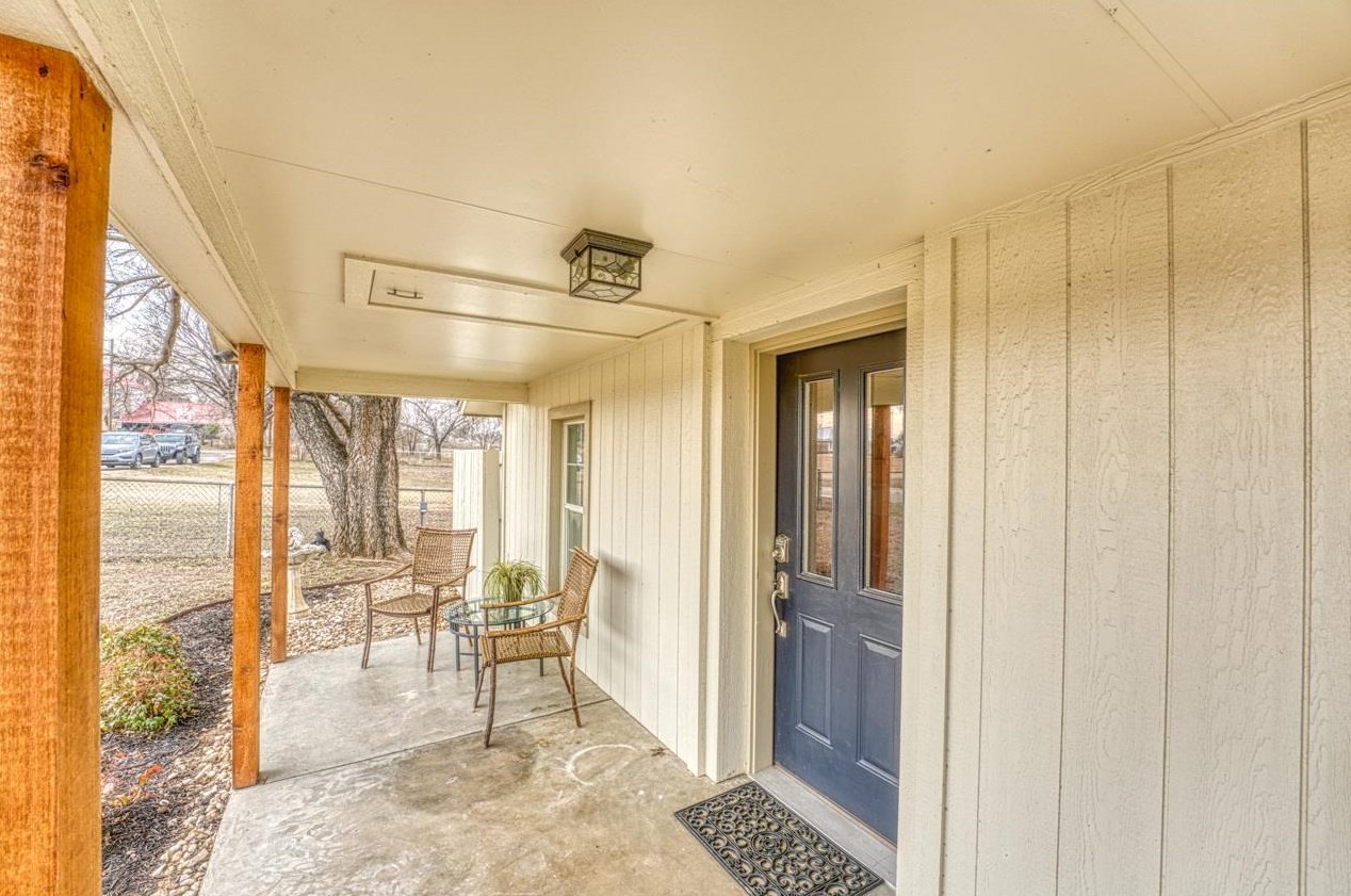 503 W Haynie St, Sunrise Beach, TX 78643