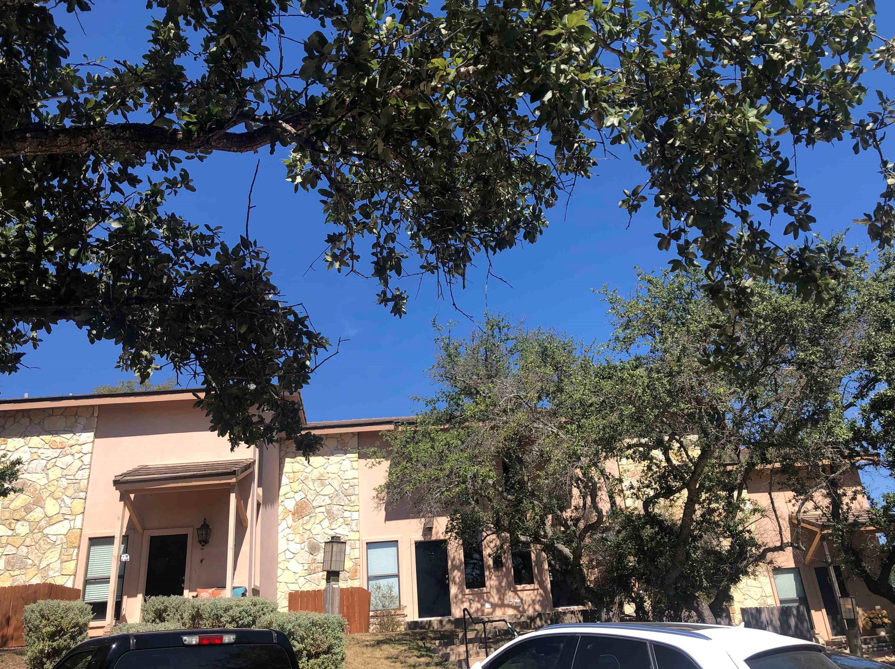 800 Grassy Knl, Cypress Mill, TX 78657